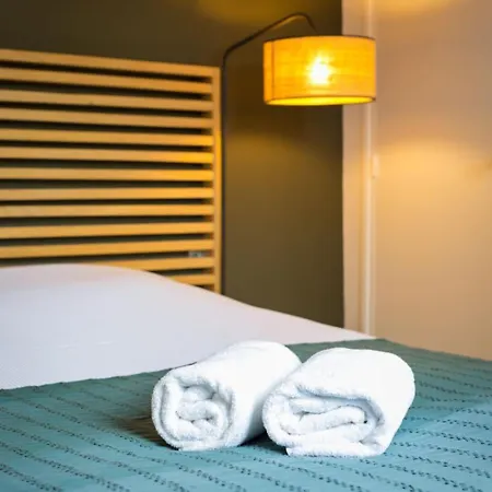 Holiday home Bob Surprenante Maison Avec Parking En Centre Rouen