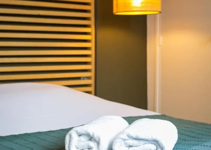 度假居 Bob Surprenante Maison Avec Parking En Centre 鲁昂