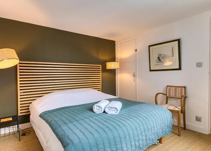 Bob Surprenante Maison Avec Parking En Centre *